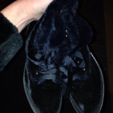 Ботинки велюровые