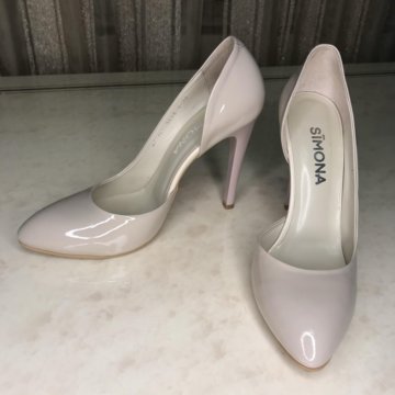 Туфли на шпильке
