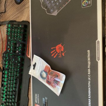 Игровая клавиатура Bloody b880 r.