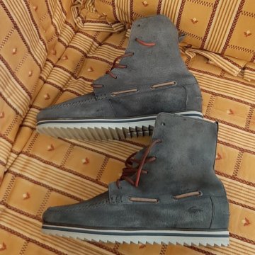 Сапоги женские Лакост