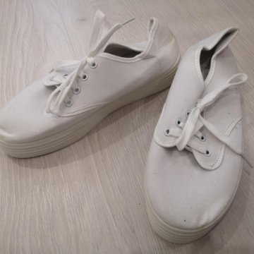 Конверсы. НОВЫЕ. 39р-р