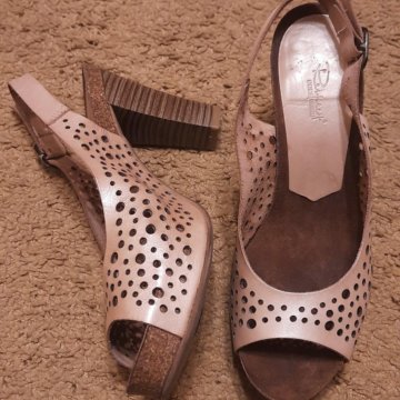 Продаю туфли respect из нат.кожи 37р.