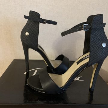 Женские туфли Blink