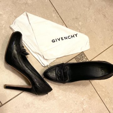 Givenchy оригинал. Туфли женские 37,5
