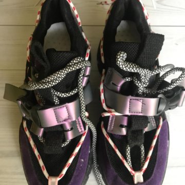 Кроссовки (унисекс) замша искусственная 37-37,5 р