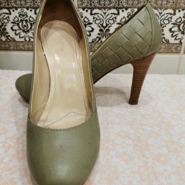 Туфли оливкого цвета