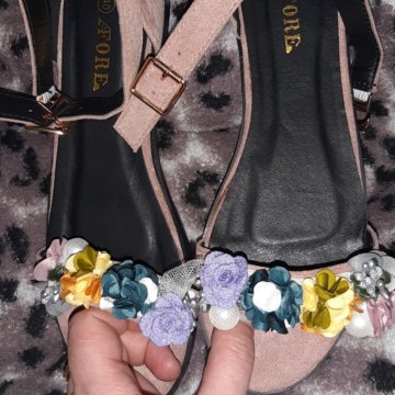 Босоножки 39р