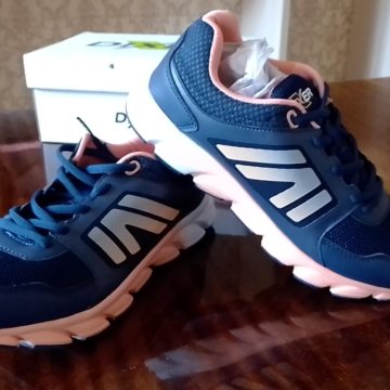 Кроссовки Dixer 38р