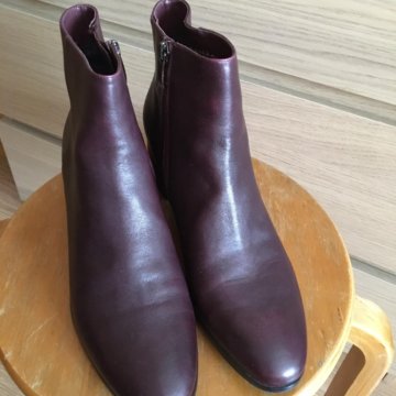 Ботинки кожаные новые