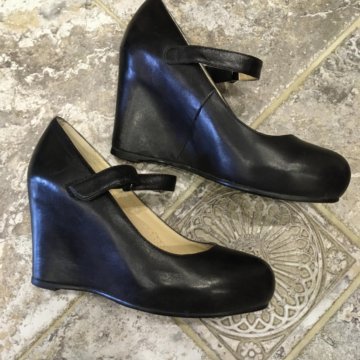 Туфли Mario Mikke р. 36 танкетка, платформа.