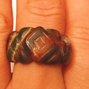 Кольцо из яшмы