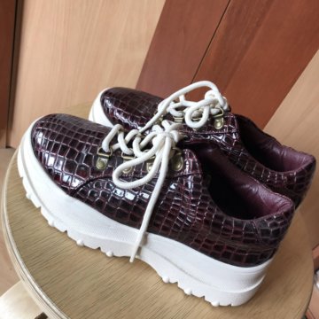 Ботинки женские 37