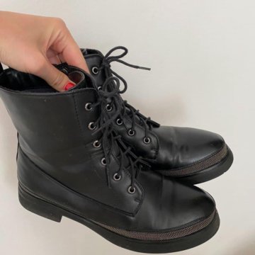 Женские ботинки на шнуровке Amali черные 39-40