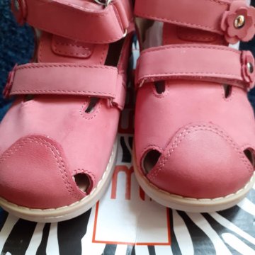 Новые босоножки ф. Зебра для девочки р.