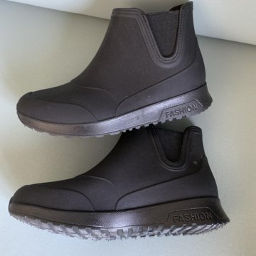 Резиновые женские ботинки
