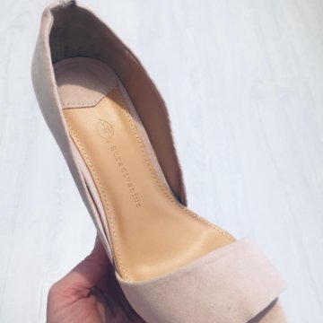 Новые босоножки