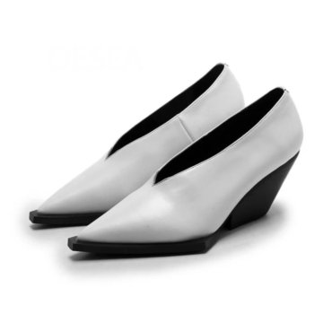 Туфли белые новые