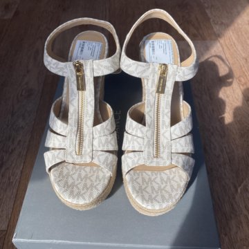 Michael kors босоножки 40