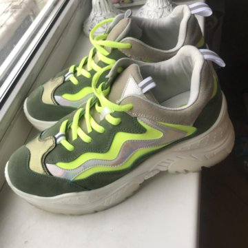 Кроссовки 36-37