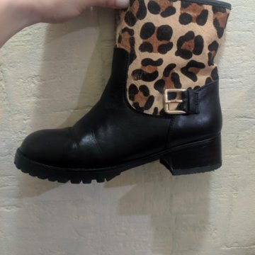 Занотти ,кожа +мех пони .р-р 39