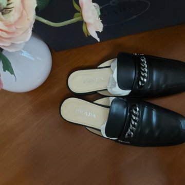 Мюли кожаные Prada 38 оригинал