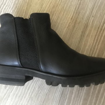 Ботинки кожаные 37