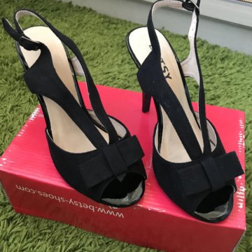 Новые Босоножки 37 размер