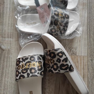 Тапочки пляжные