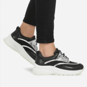 Кроссовки Abricot