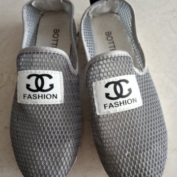 Слипоны женские