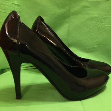 Чёрные туфли Rafaello 37