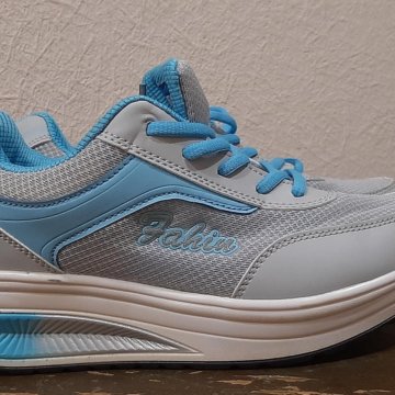 Кроссовки ???? размер 39