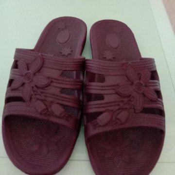 Пляжные женские тапочки новые 37размер