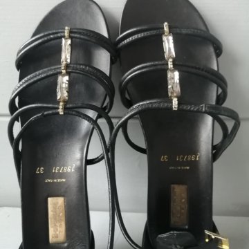 Босоножки Baldinini