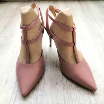 Босоножки кожаные женские 36 37