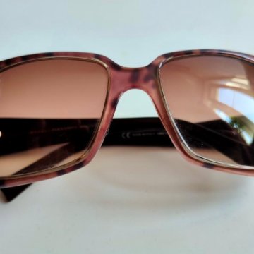 Очки женские Alexander Mcqueen