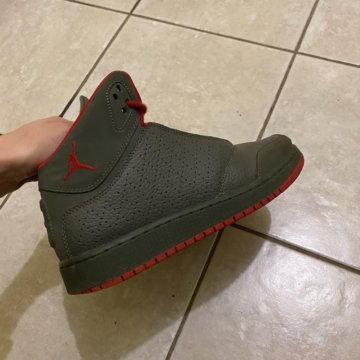 Кроссовки Nike Jordan