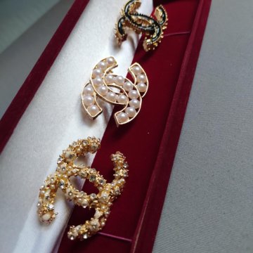 Броши Шанель в стиле Винтаж.