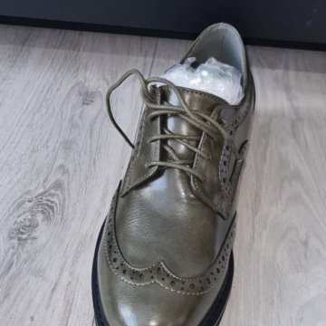 Женская обувь