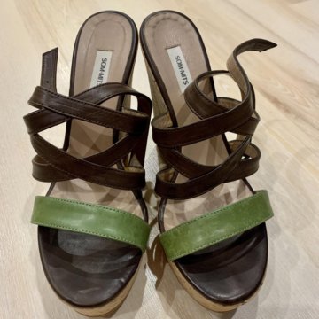 Босоножки на танкетке, новые. Испания