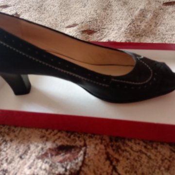 Туфли брендовые 40 размер (см. все фото)