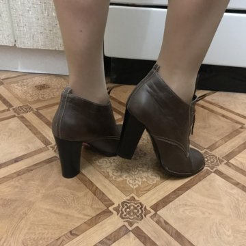 Ботинки из натуральной кожи