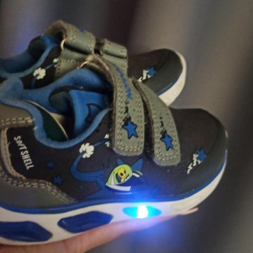 Кроссовки Котофей 21 размер