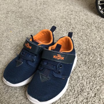 Кросовки 24р