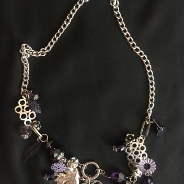 Колье. Бижутерия отличного качества.