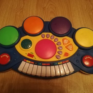 Музыкальный детский синтезатор