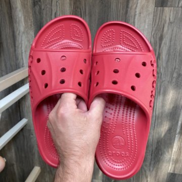 crocs salmon