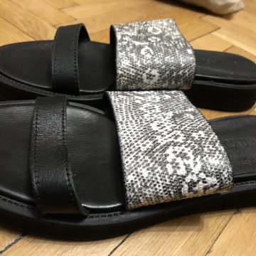 Босоножки 39р