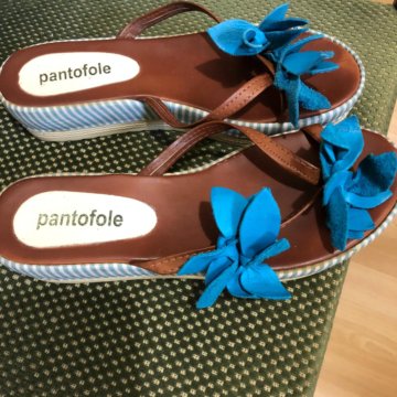 Шлепанцы женские