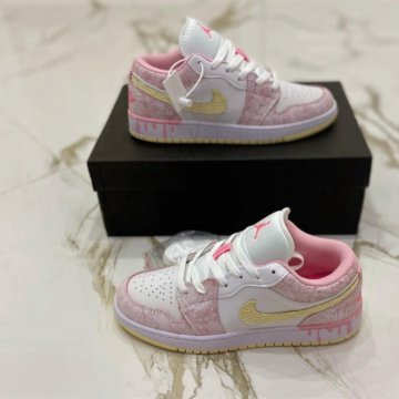 Кроссовки Новые Nike air Jordan 1 Low